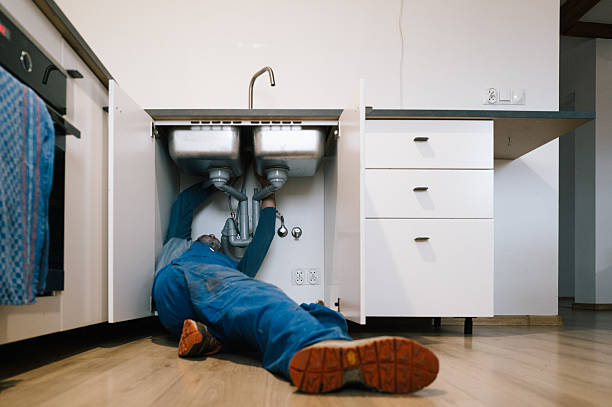 Professional Leak Detection technician working in Reynoldsburg, OH
